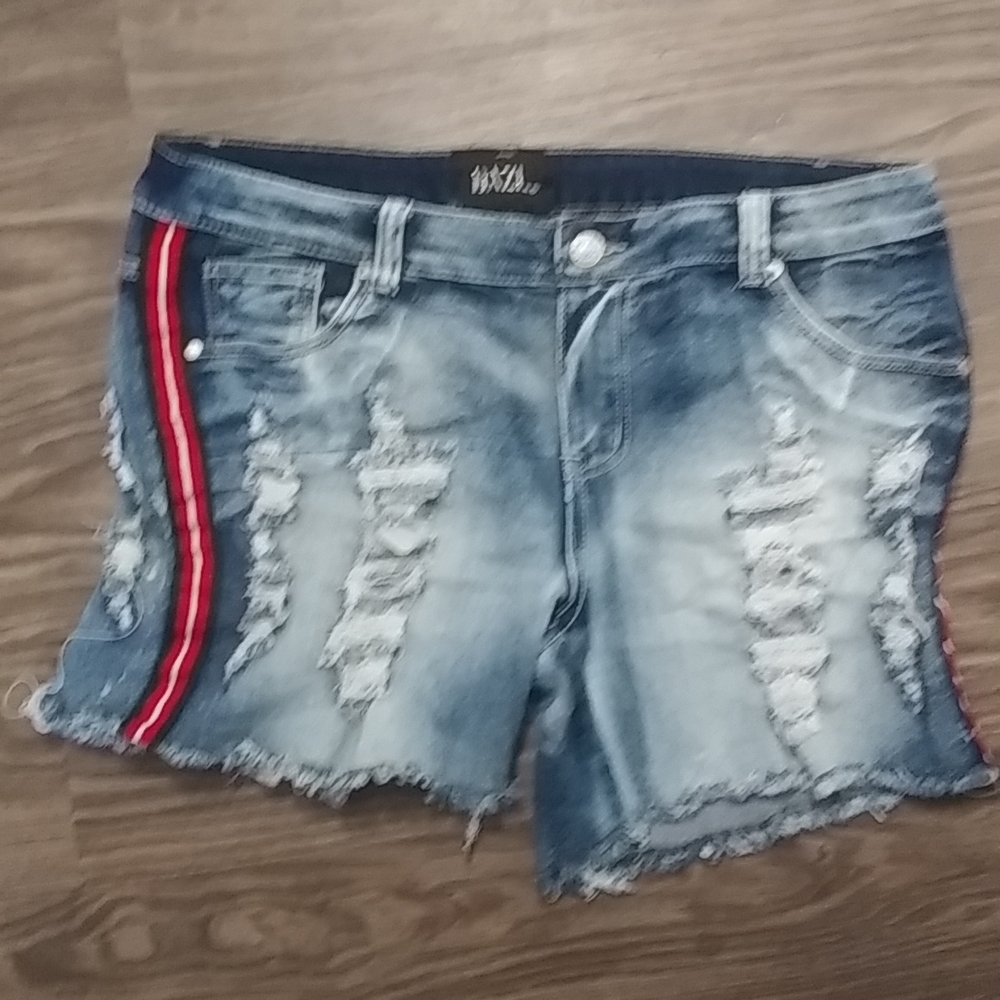 DAZI 18 39 Side Stripe Destroyed Jeans Shorts